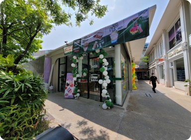 KRISPY KREME & BOOST JUICE- TK AVENUE